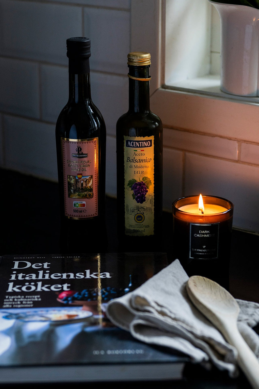 Dark Cashmere, Doftljus, 220 g